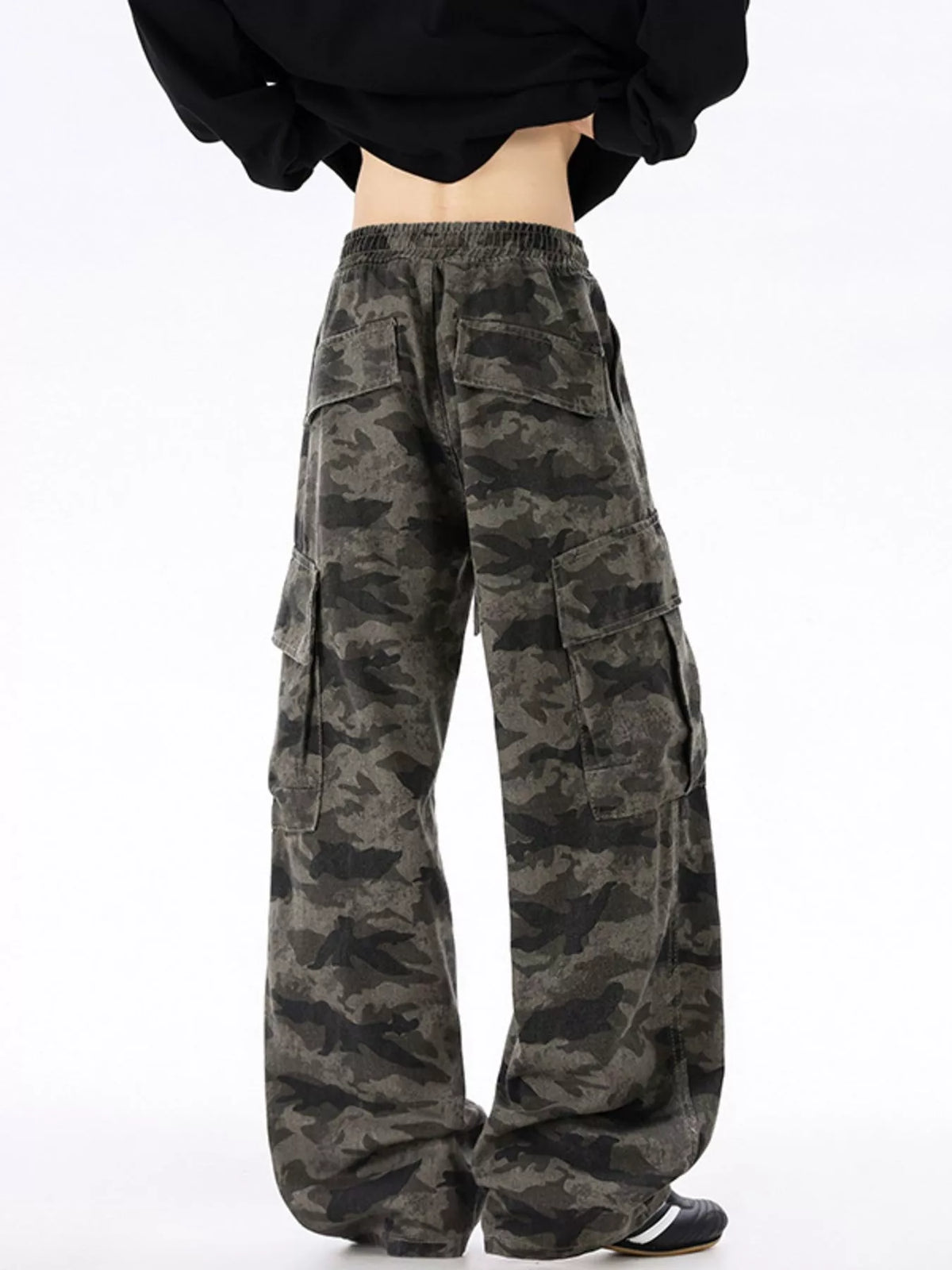 Men's Plus Size Camouflage Wide Leg Pants in Green Camouflage, view 6