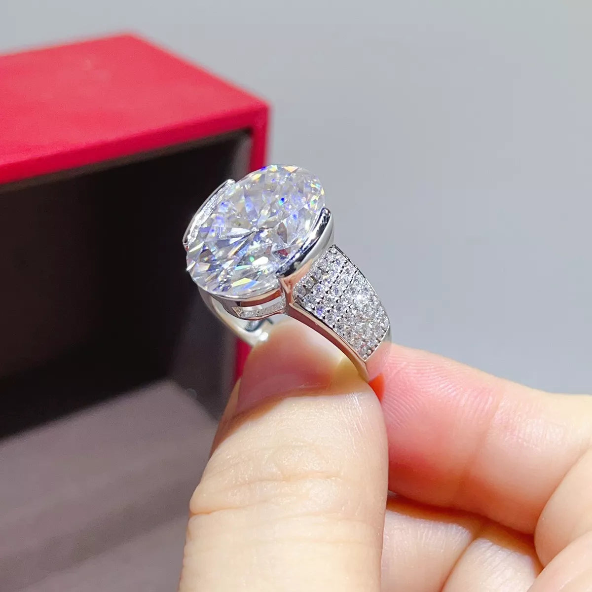 10 Carat Moissanite 925 Sterling Silver Oval Cut Ring - Lilixa.store