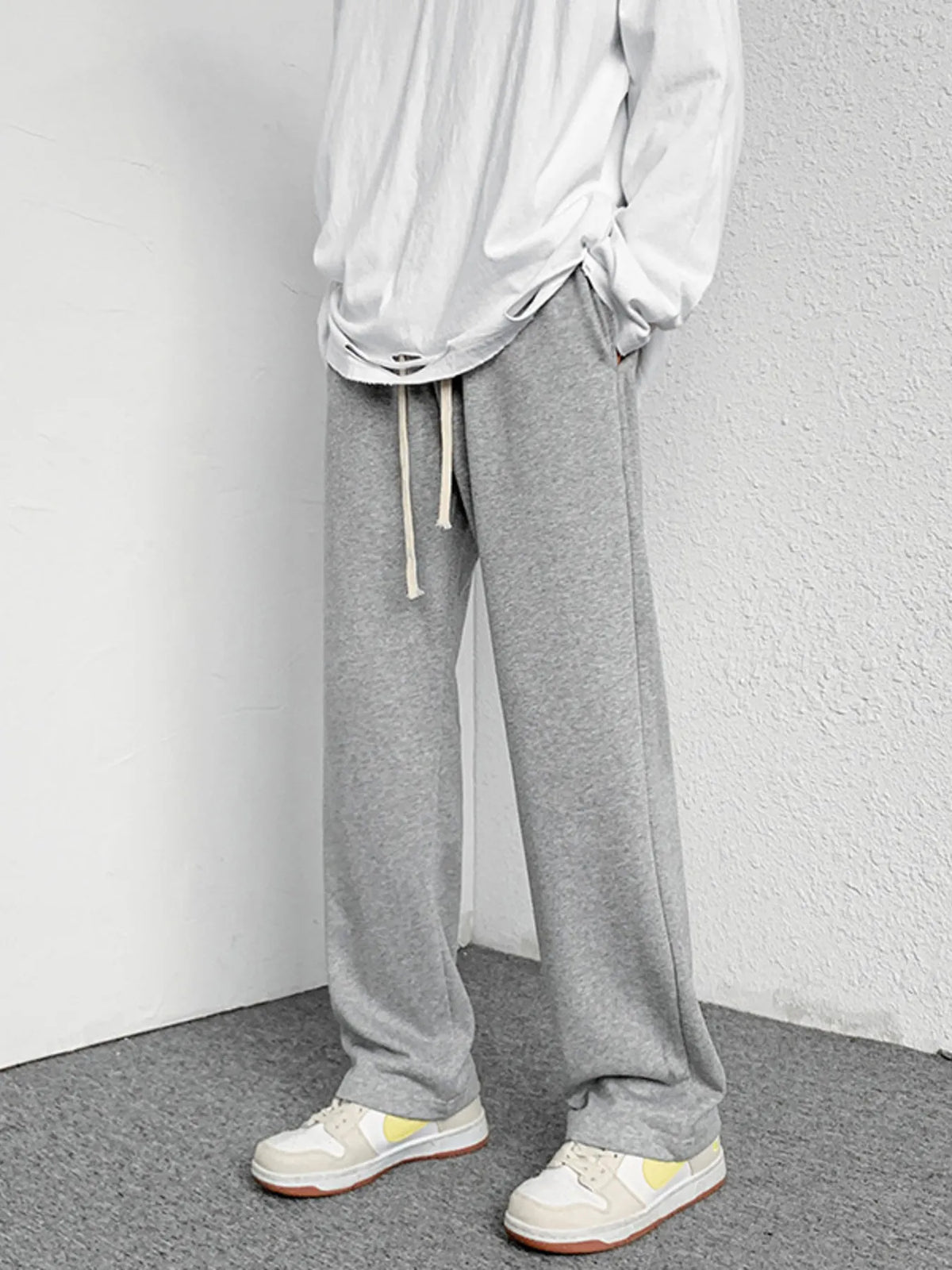 Men's Drawstring Wide Leg Pants in Grey