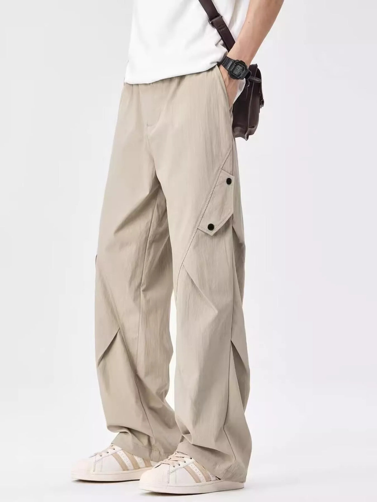 Men's Plus Size Loose Fit Cargo Pants in Light Apricot