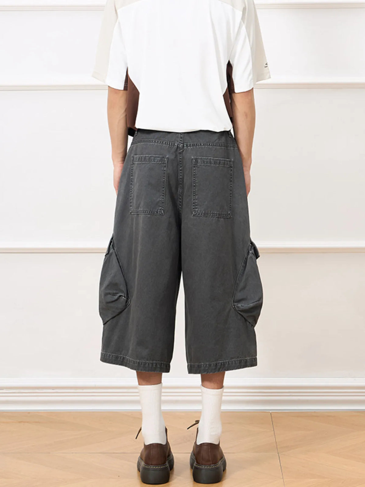 Men's Vintage Washed Cargo Shorts in Grey, view 4