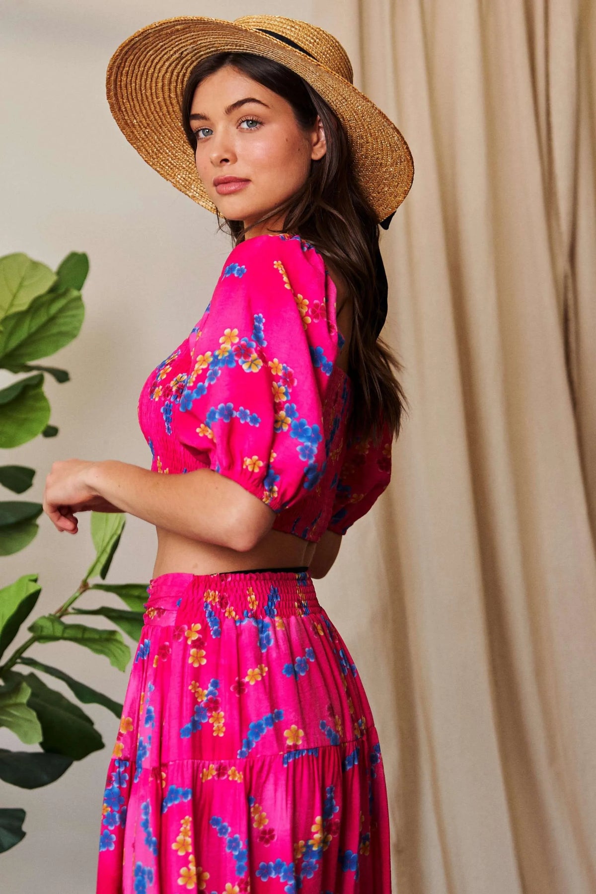 Davi & Dani Smocing Bodice Puff Short Sleeve Printed Crop Top - Lilixa.store
