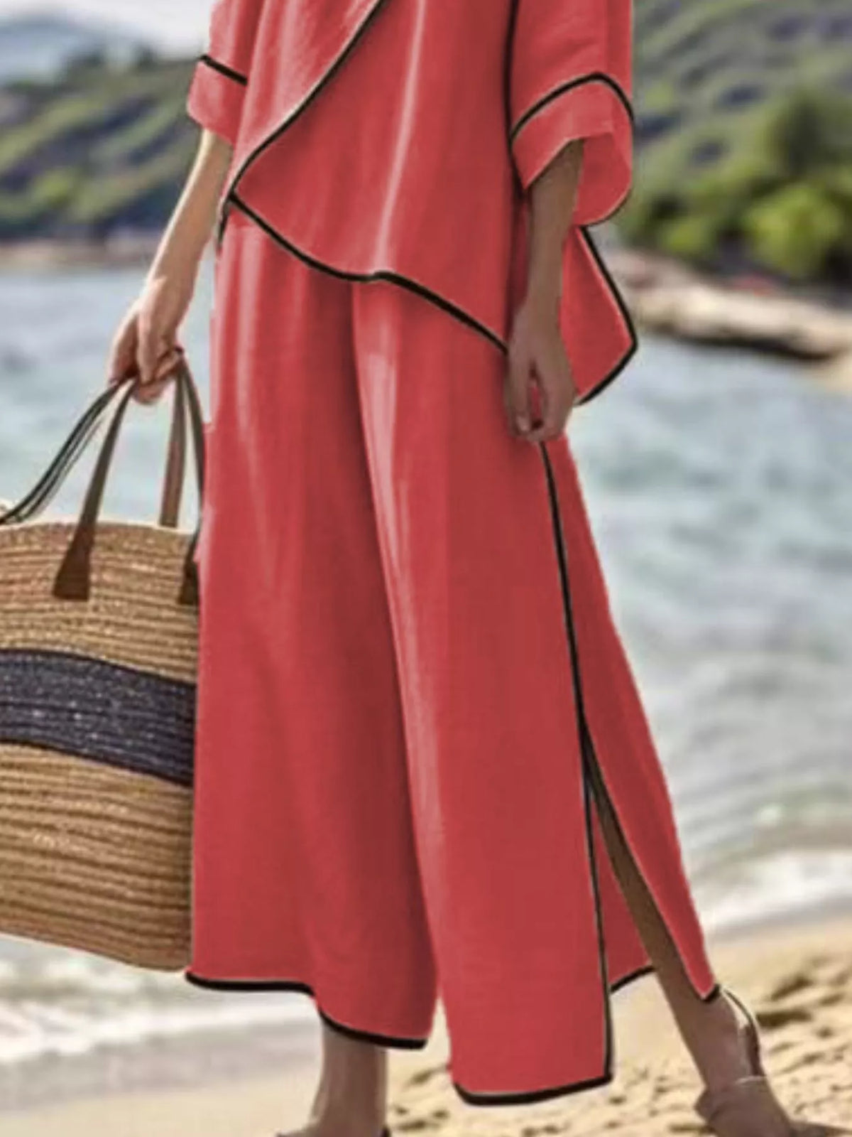 Full Size Contrast Trim Top and Wide Leg Pants Set Plus Size - Lilixa.store