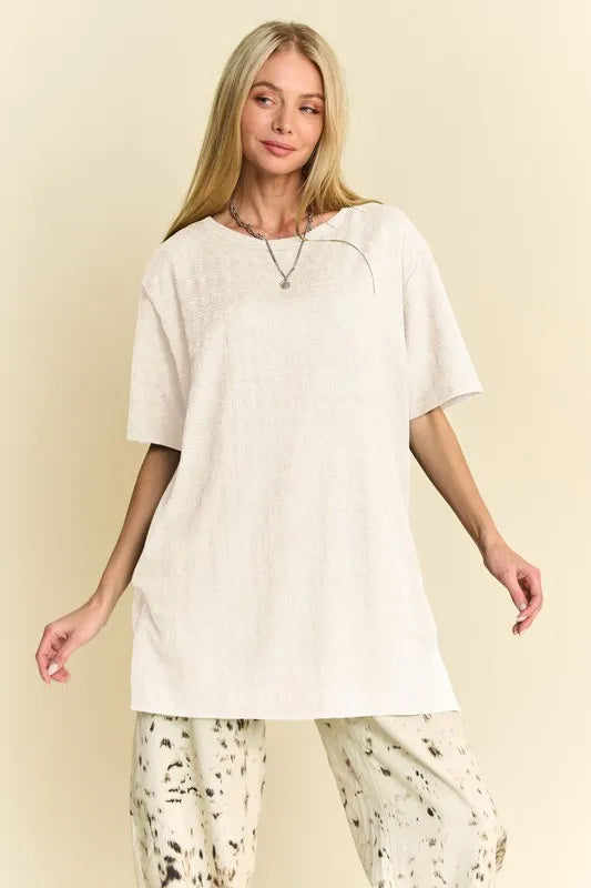 Davi & Dani Short Sleeve Side Slit T-Shirt with Pockets - Lilixa.store
