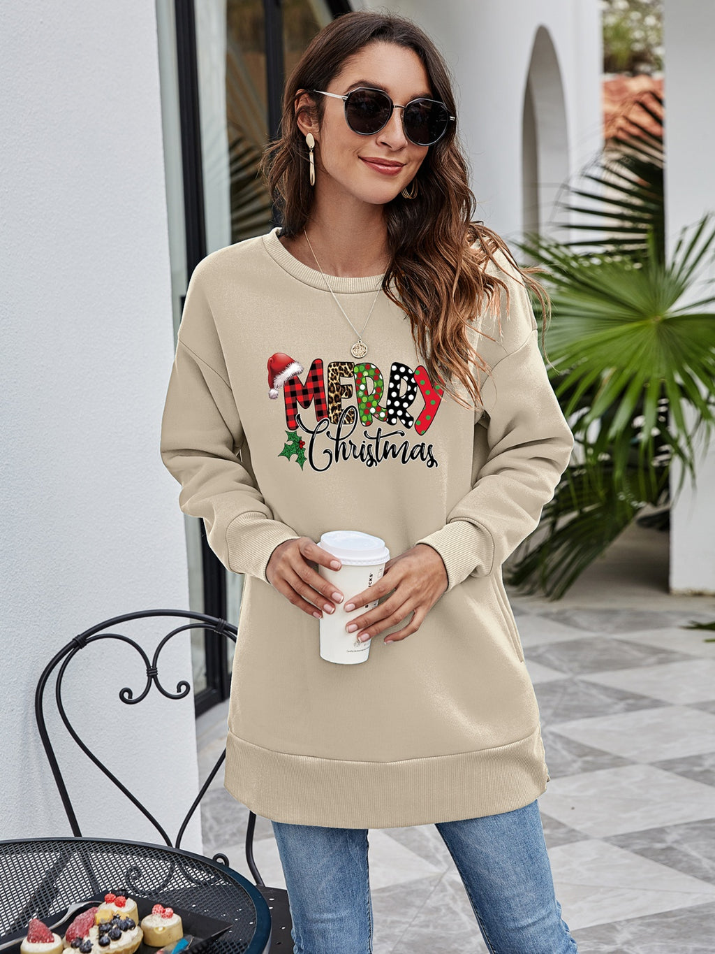 MERRY CHRISTMAS Graphic Sweatshirt - Lilixa.store