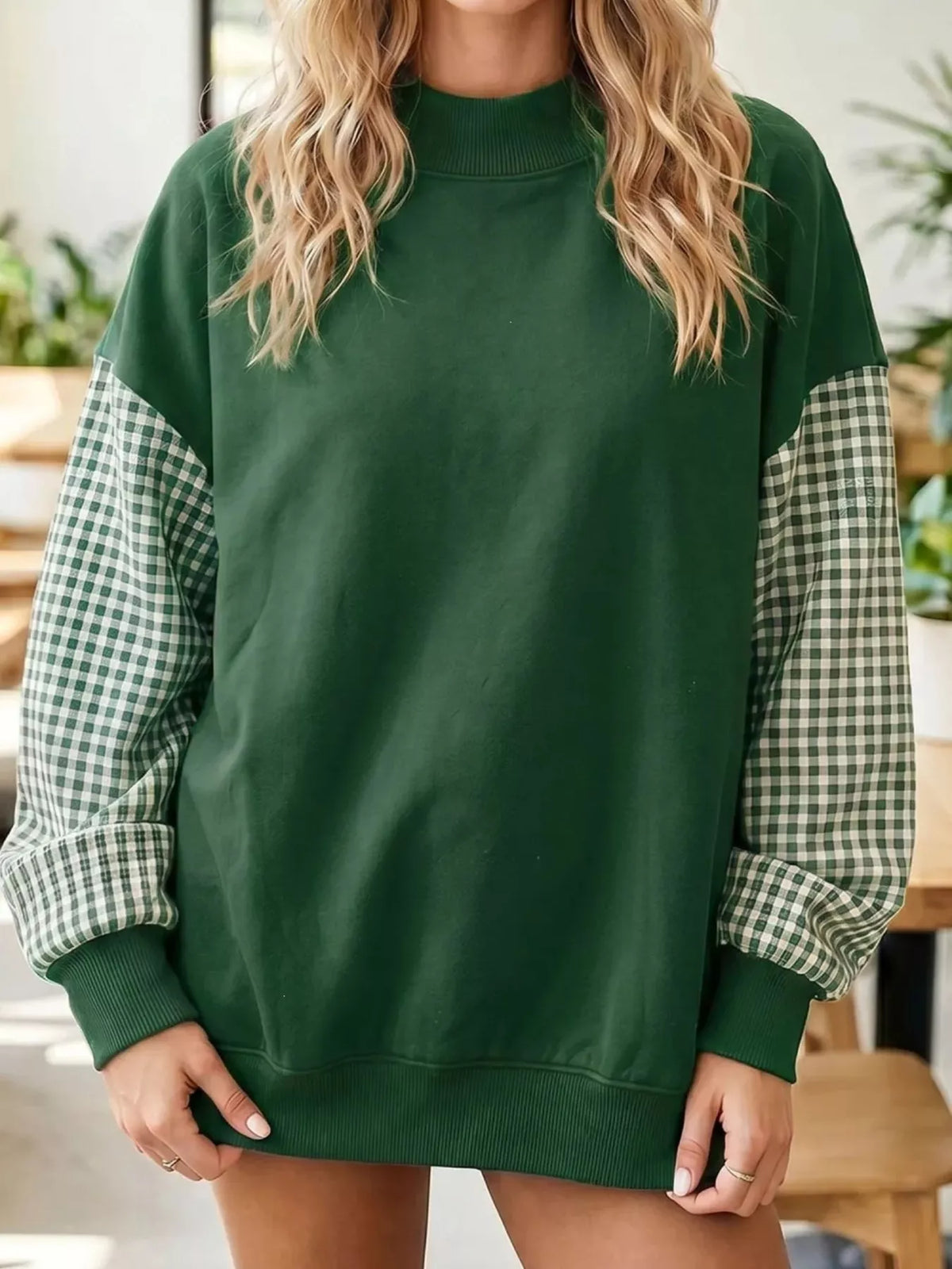 Gingham Sleeves Round Neck Sweatshirt - Lilixa.store