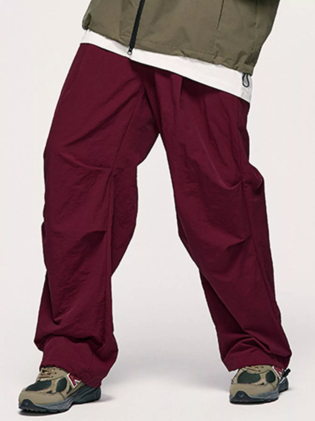 Men's Relaxed Fit Lightweight Cargo Pants in Wine Red