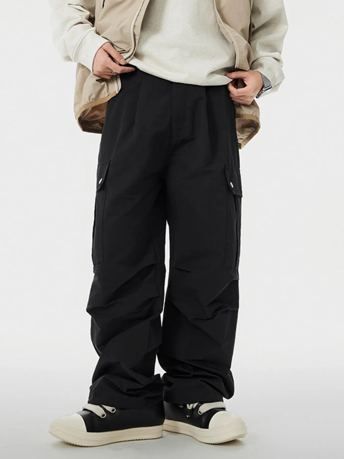Men's Wide Leg Cargo Pants in Black