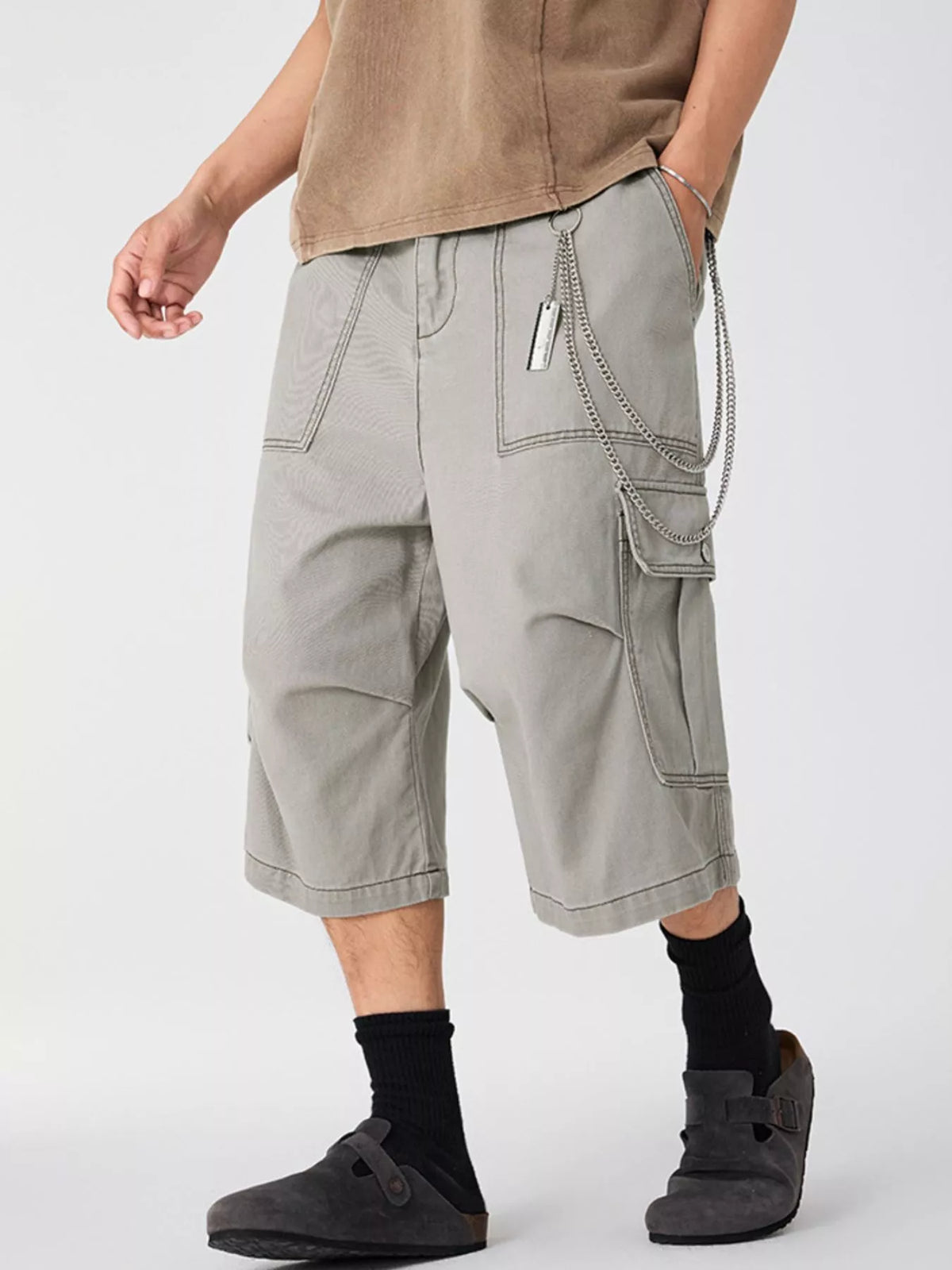 Men's Loose Fit Cargo Shorts in Rice Ash