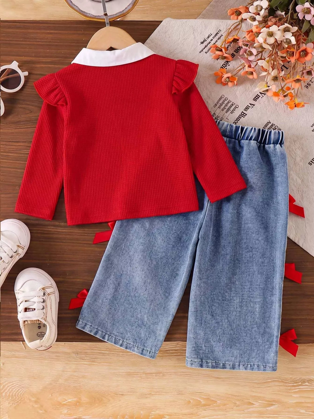 Children's Festive Bow-Embellished Knit Sweater and Jeans Set in Red, view 6