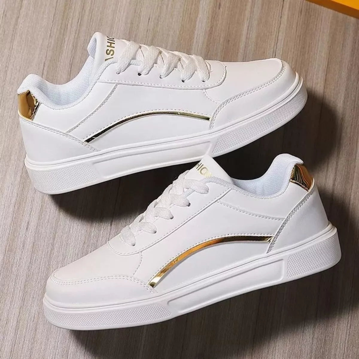Round Toe Lace Up Sneakers - Lilixa.store