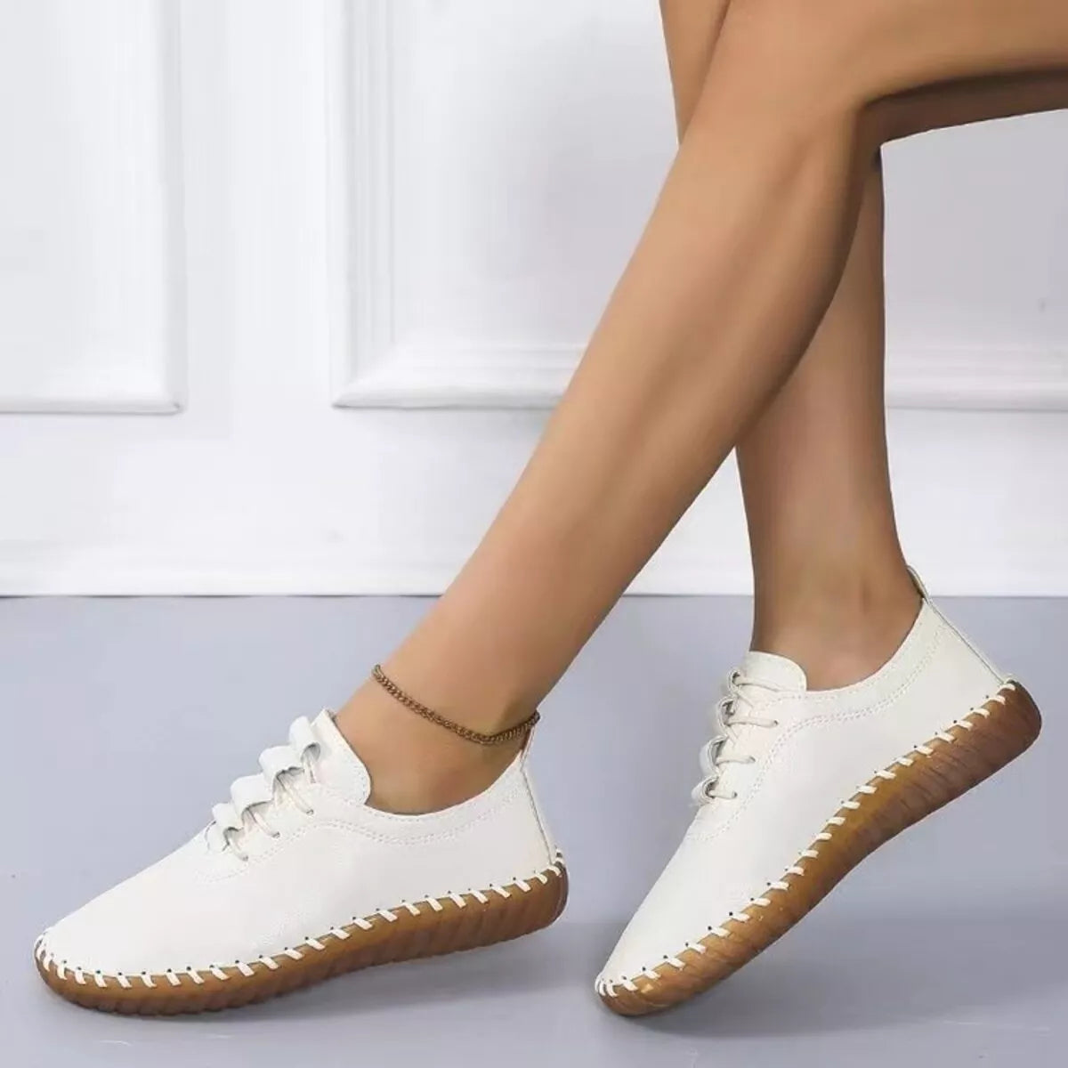 Round Toe Lace Up Sneakers - Lilixa.store