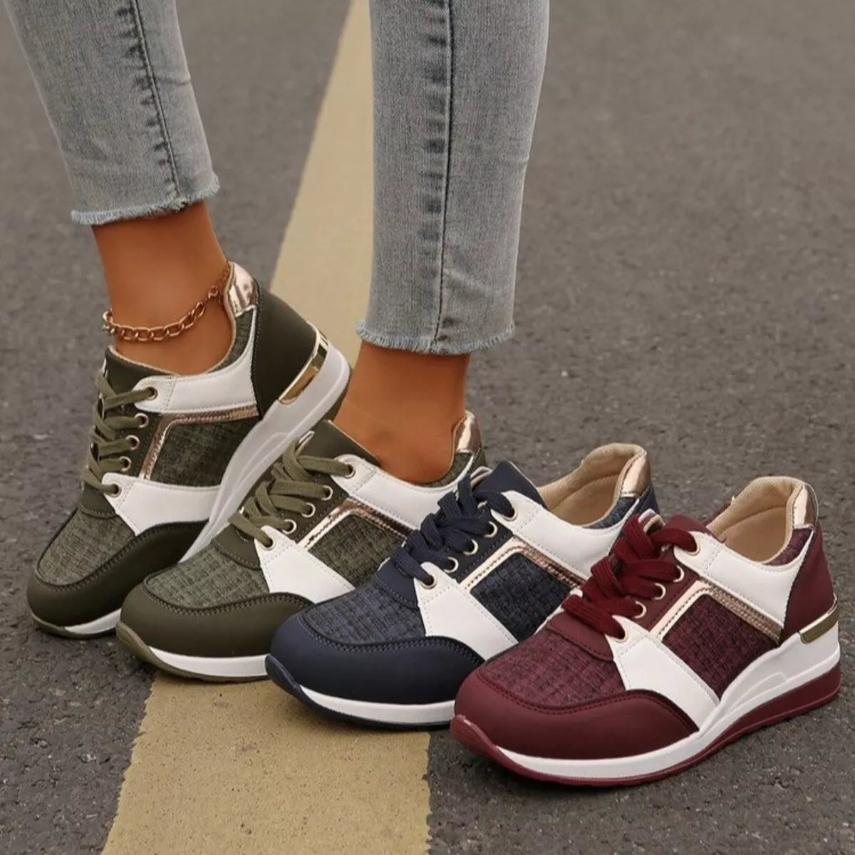 Round Toe Lace Up Sneakers - Lilixa.store
