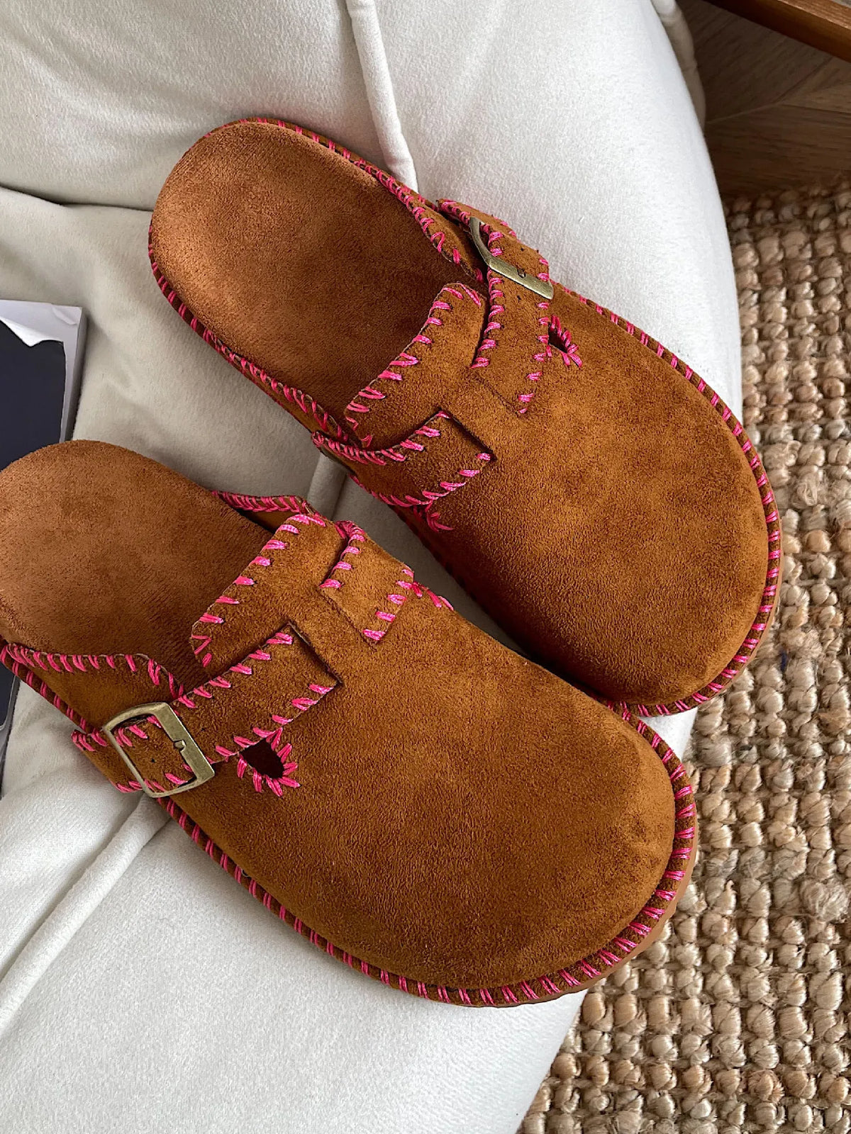Round Toe Flats Slip-Ons in Maroon