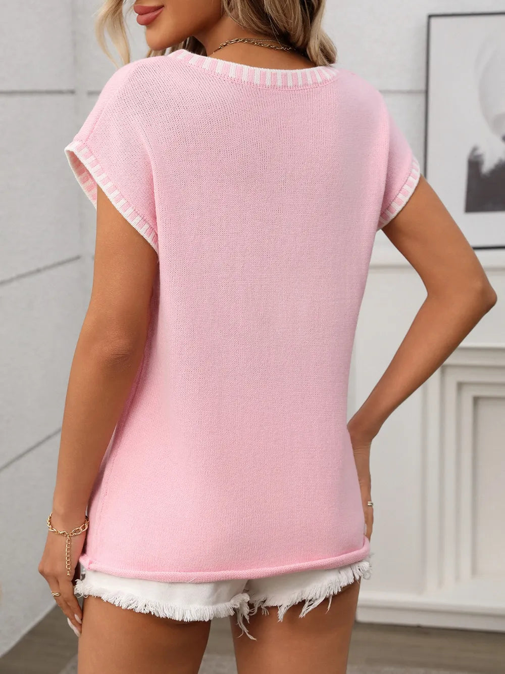 Contrast Trim V-Neck Short Sleeve Knit Top - Lilixa.store