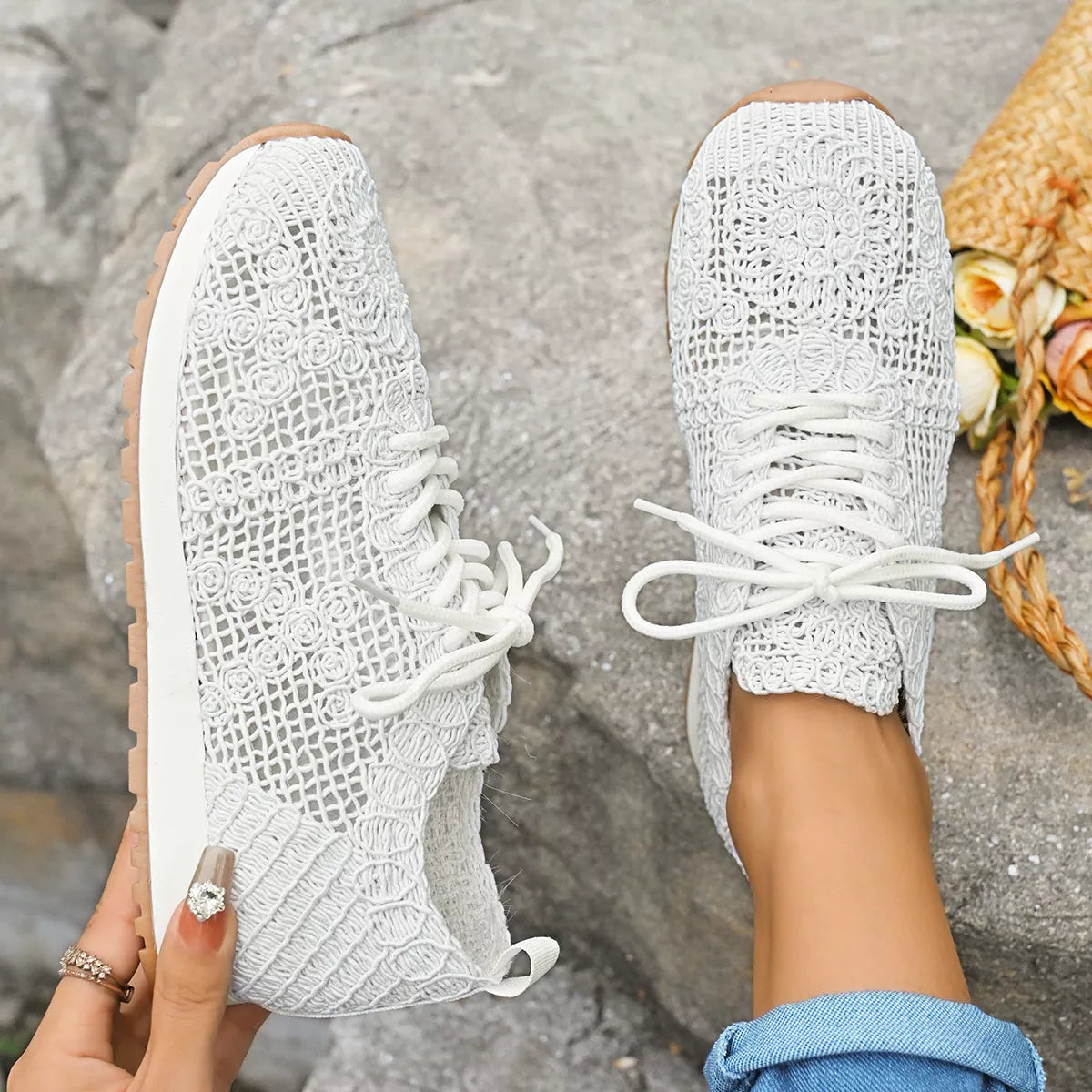 Round Toe Lace Up Sneakers - Lilixa.store