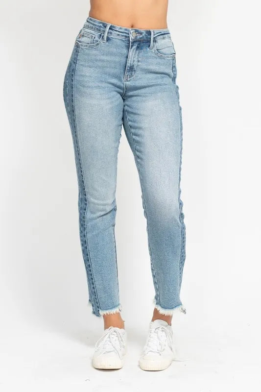 Judy Blue Full Size Vintage Wash Side Panel Detail with Fray Hem Slim Plus Size - Lilixa.store