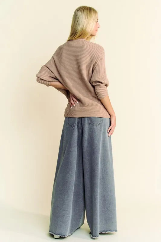 Davi & Dani Round Neck Batwing Sleeve Sweater - Lilixa.store
