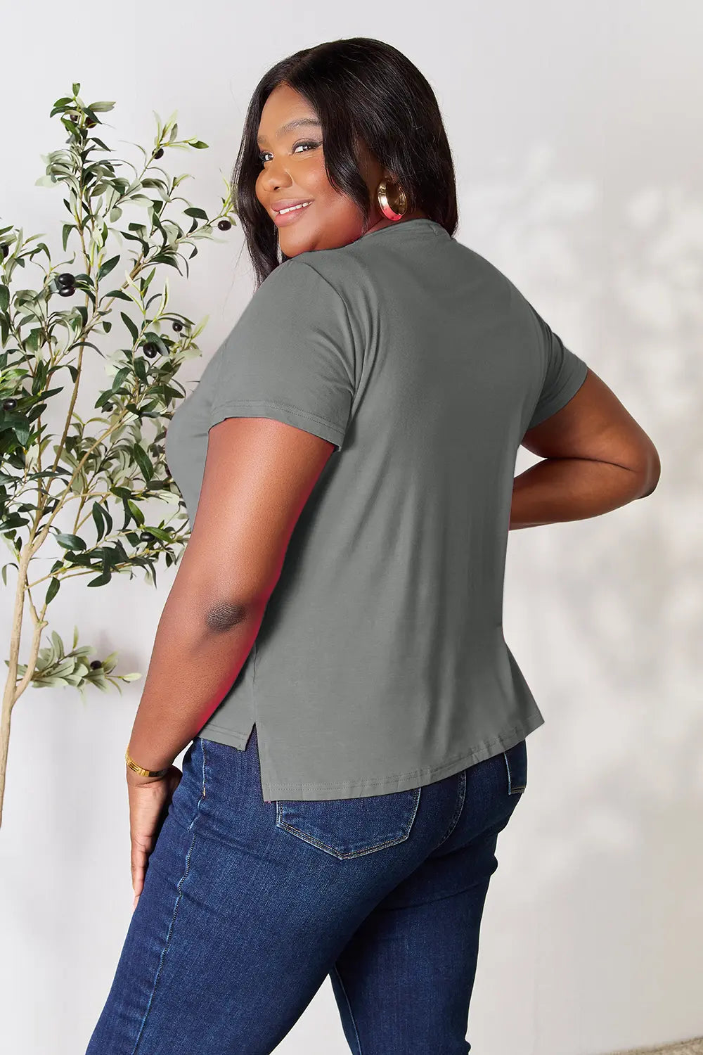 Basic Bae Full Size Round Neck Short Sleeve T-Shirt - Lilixa.store