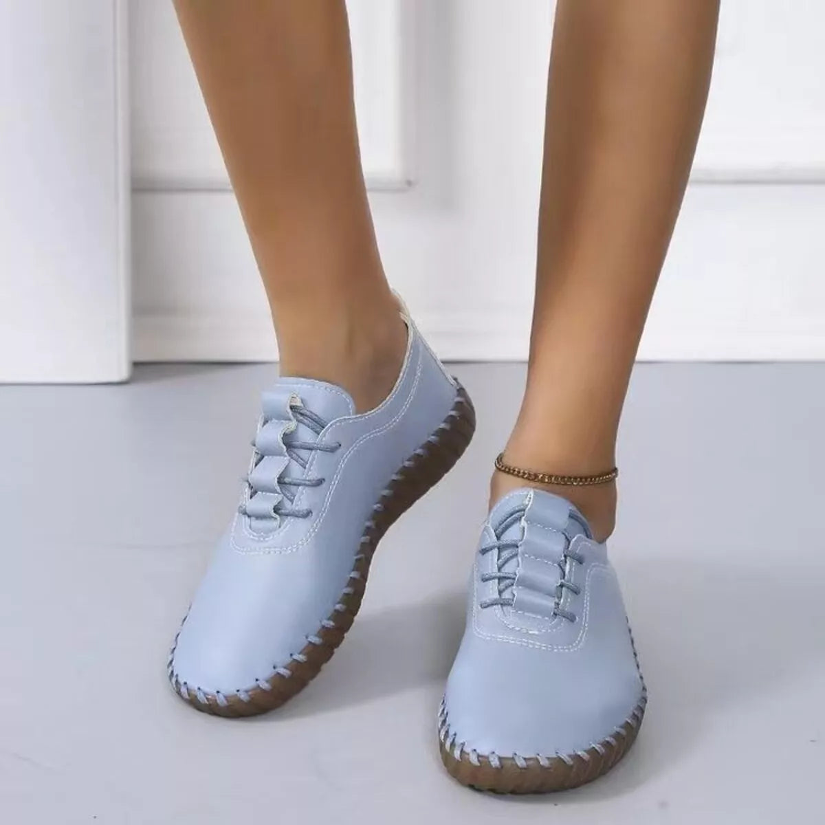 Round Toe Lace Up Sneakers