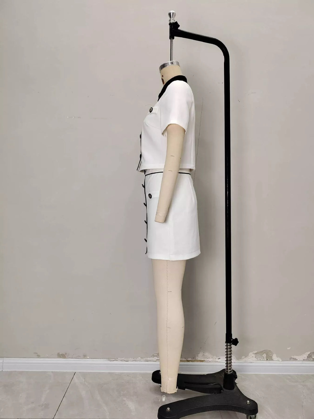 Contrast Collar Cropped Top and Mini Skirt Set