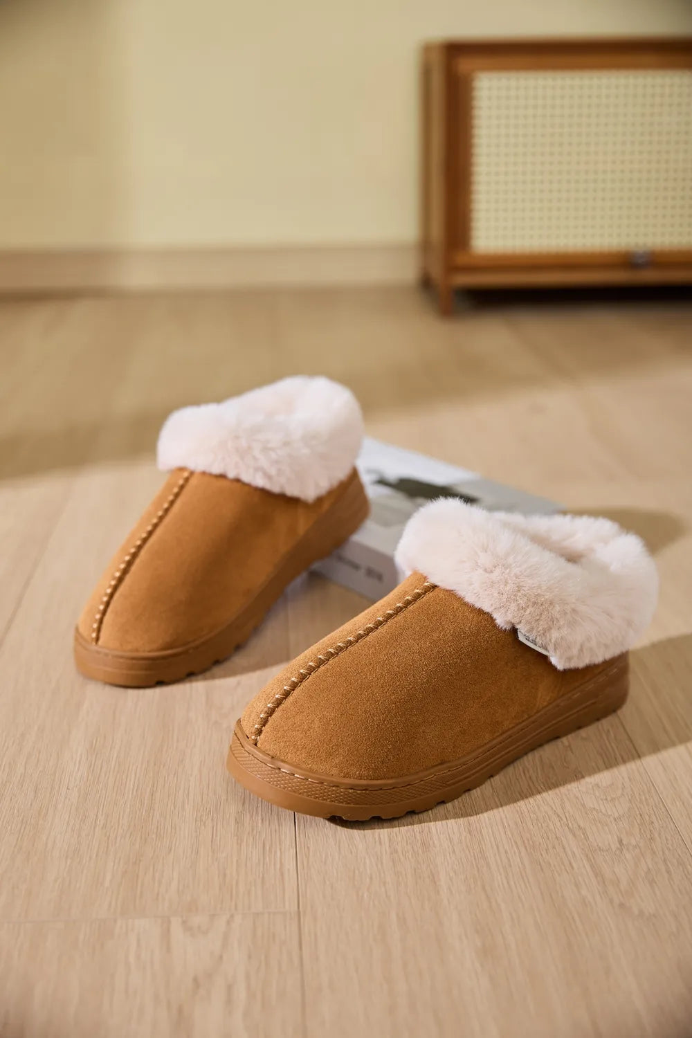 Faux Fur Round Toe Platform Slippers - Lilixa.store