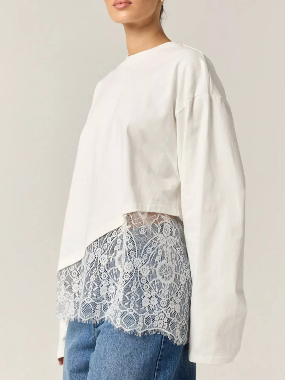 Long-Sleeve T-Shirt with Asymmetric Lace Hem - Lilixa.store