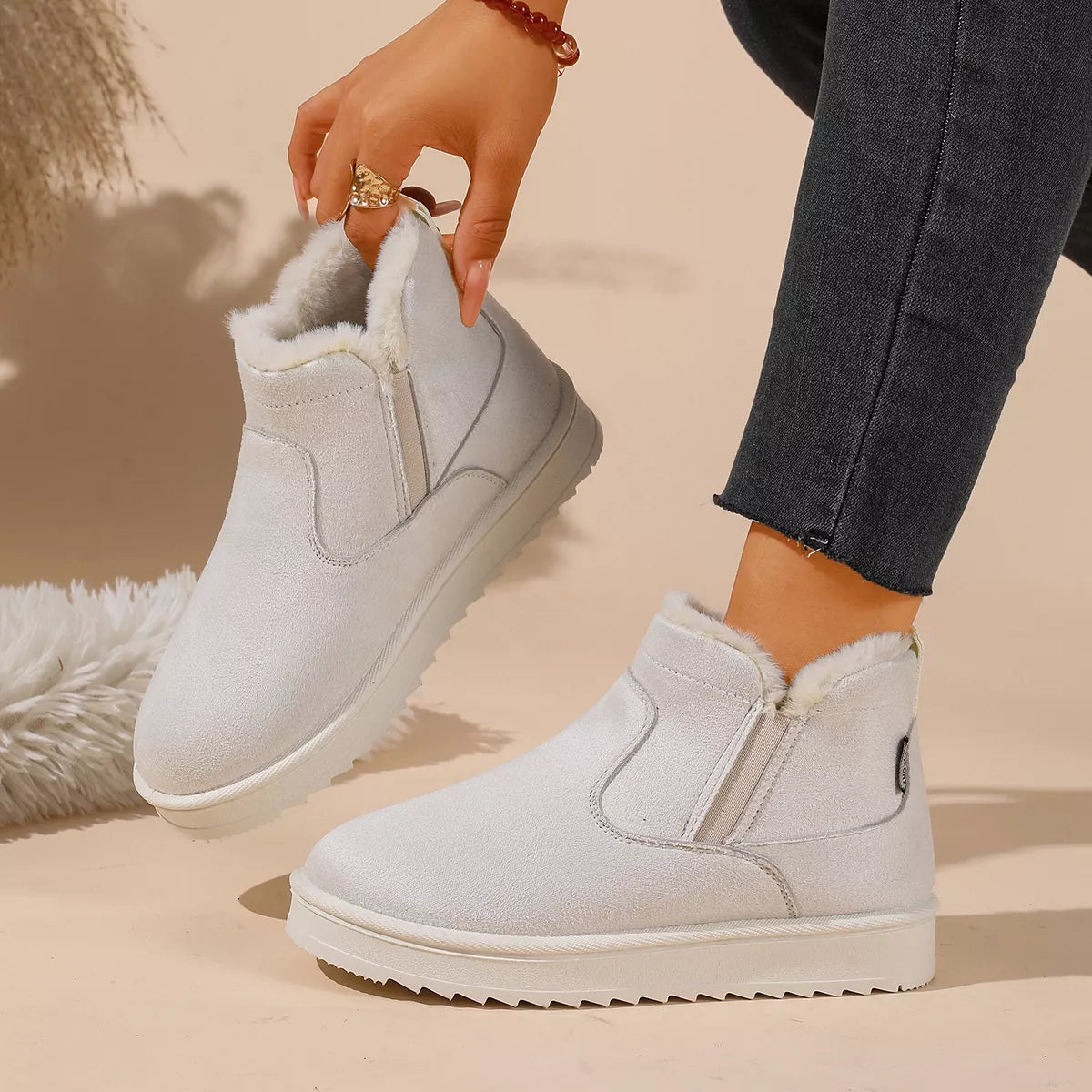 Plush Lined Winter Ankle Boots - Lilixa.store