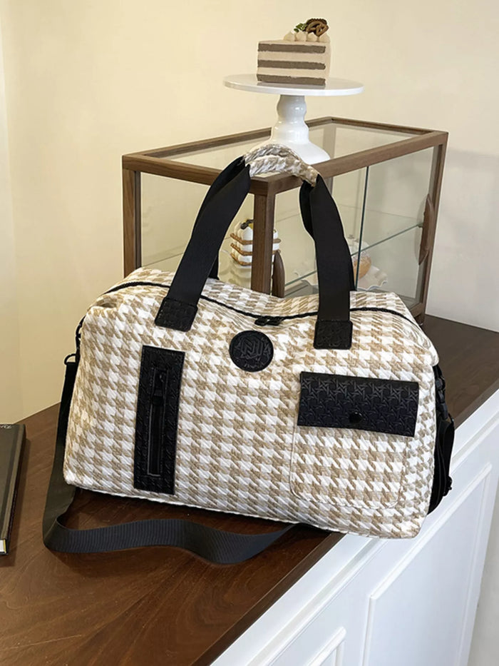 Houndstooth Patterned Travel Duffle Bag in Khaki