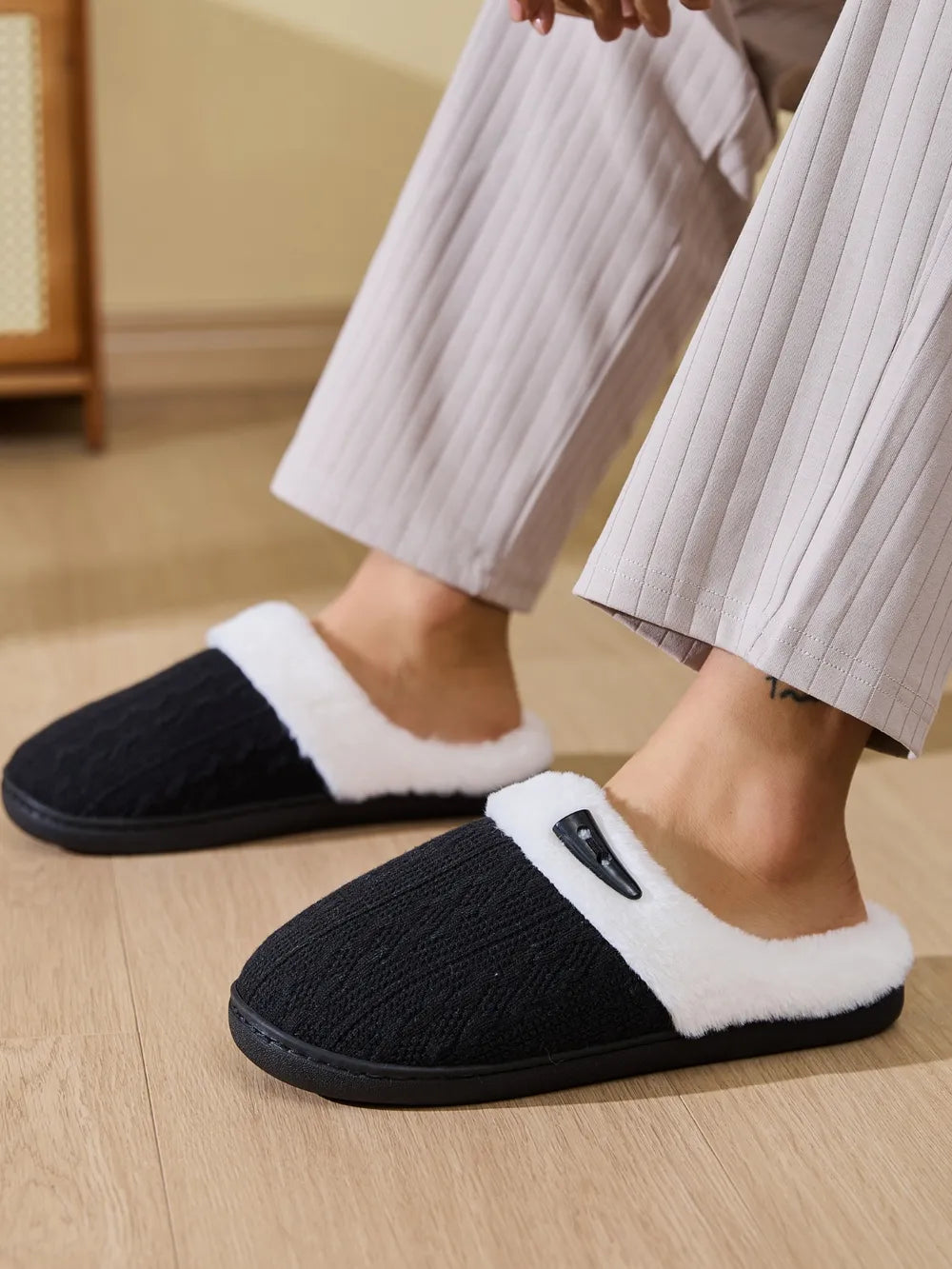 Horn Buckle Furry Texture Flat Slippers - Lilixa.store