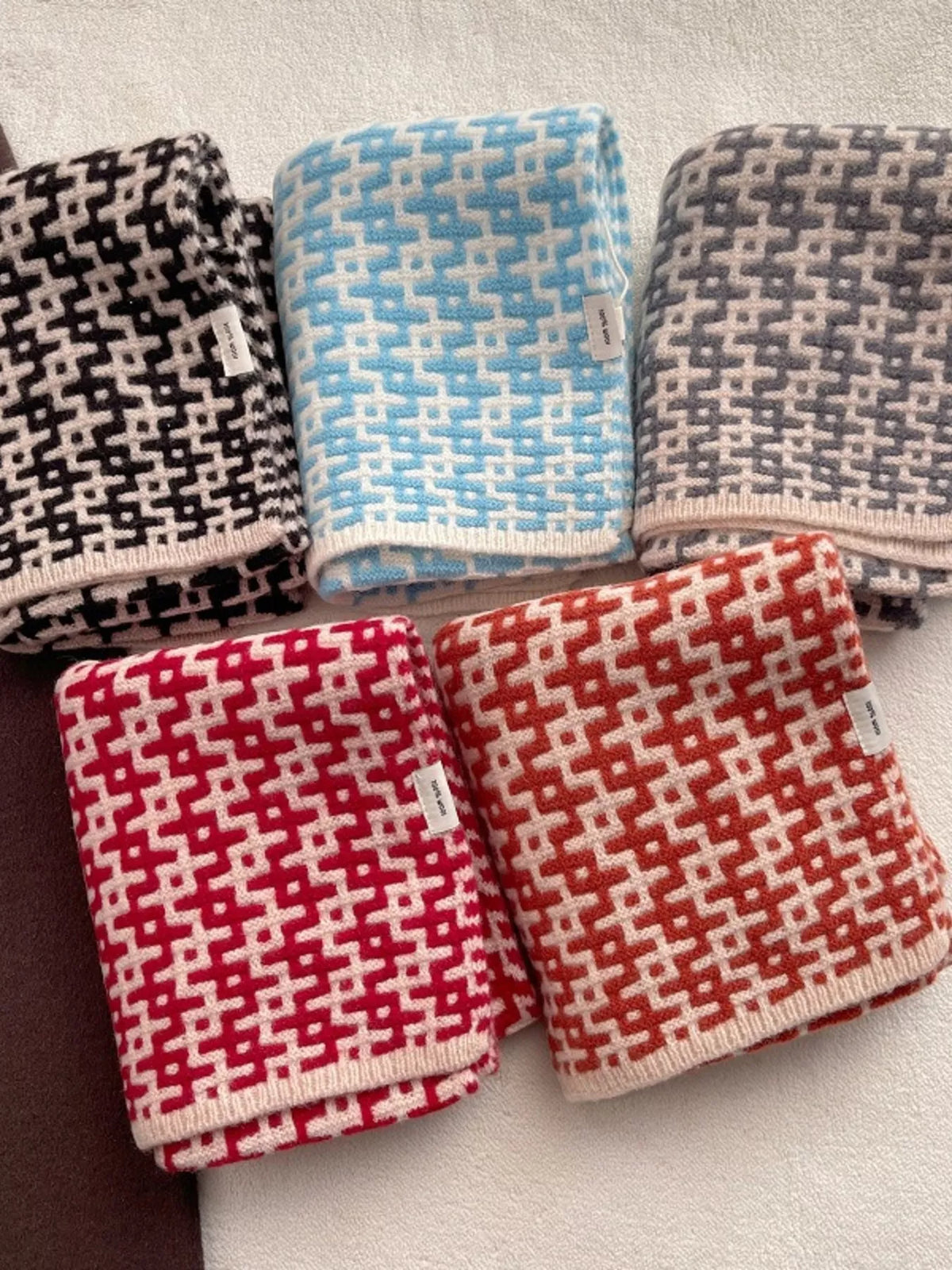 Wool Geometric Pattern Knitted Warm Scarf - Lilixa.store