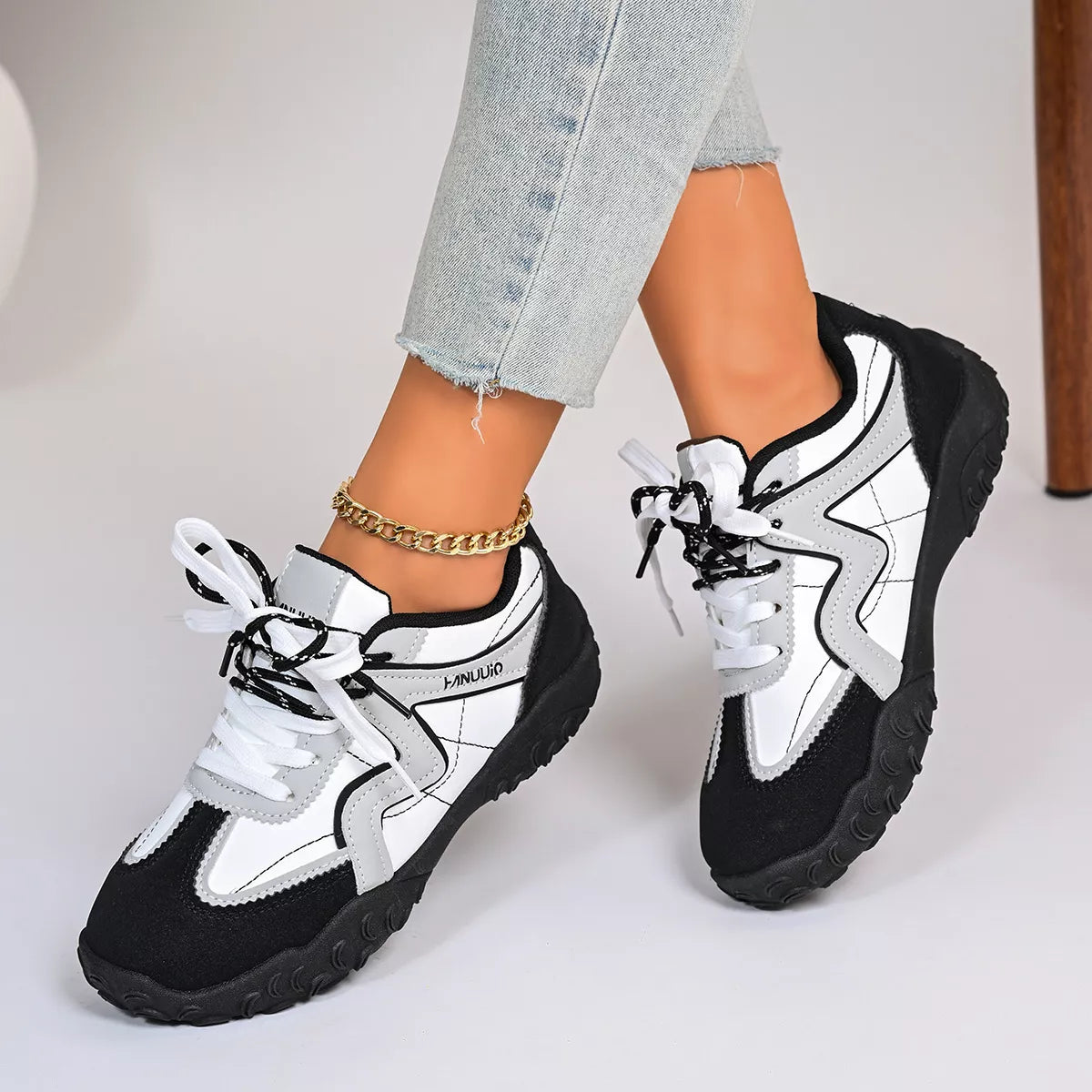 Round Toe Lace Up Sneakers - Lilixa.store