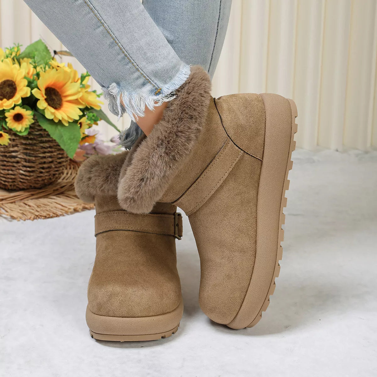 Round Toe Fuzzy Boots