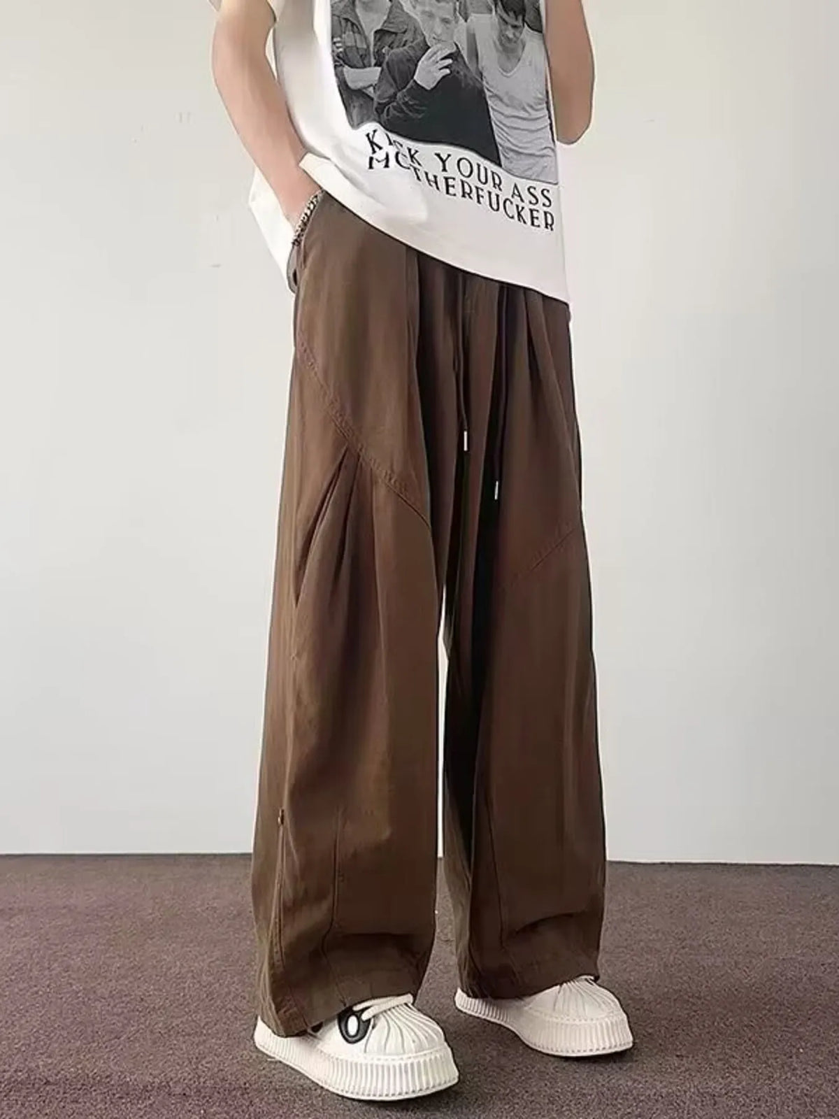 Men's Plus Size Loose Fit Casual Cargo Pants in Brown