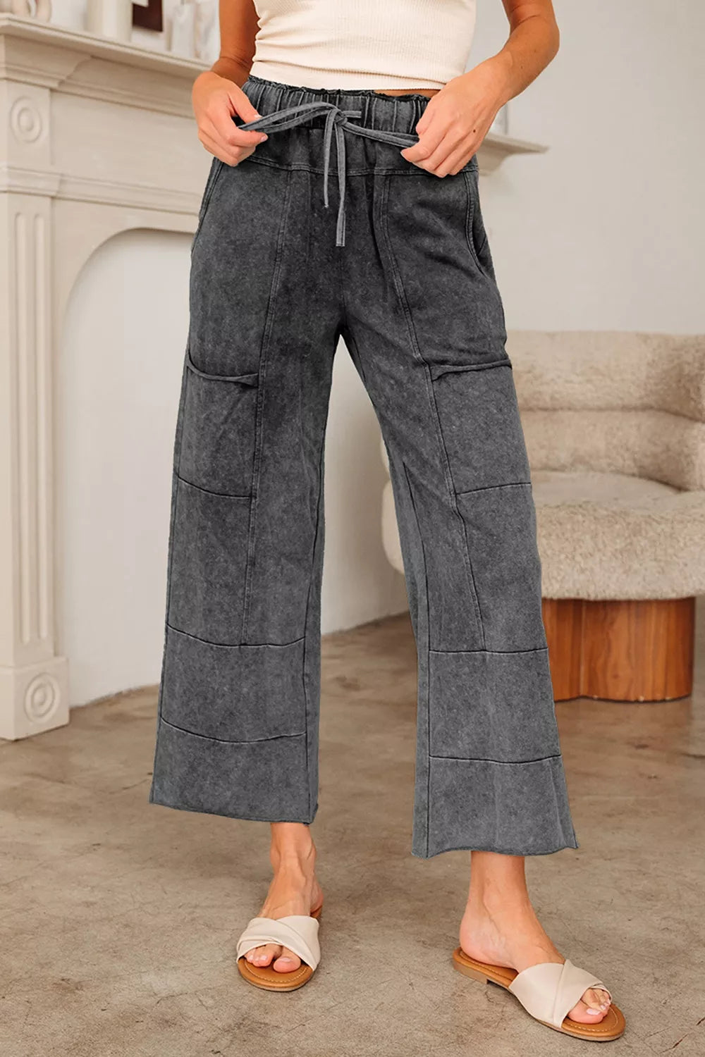 High-Waisted Wide-Leg Cropped Pants in Dark Gray