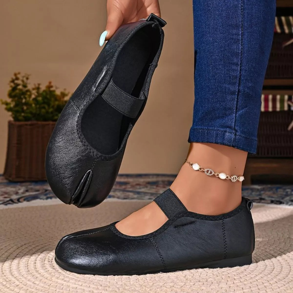 Split-Toe Slip-Ons - Lilixa.store