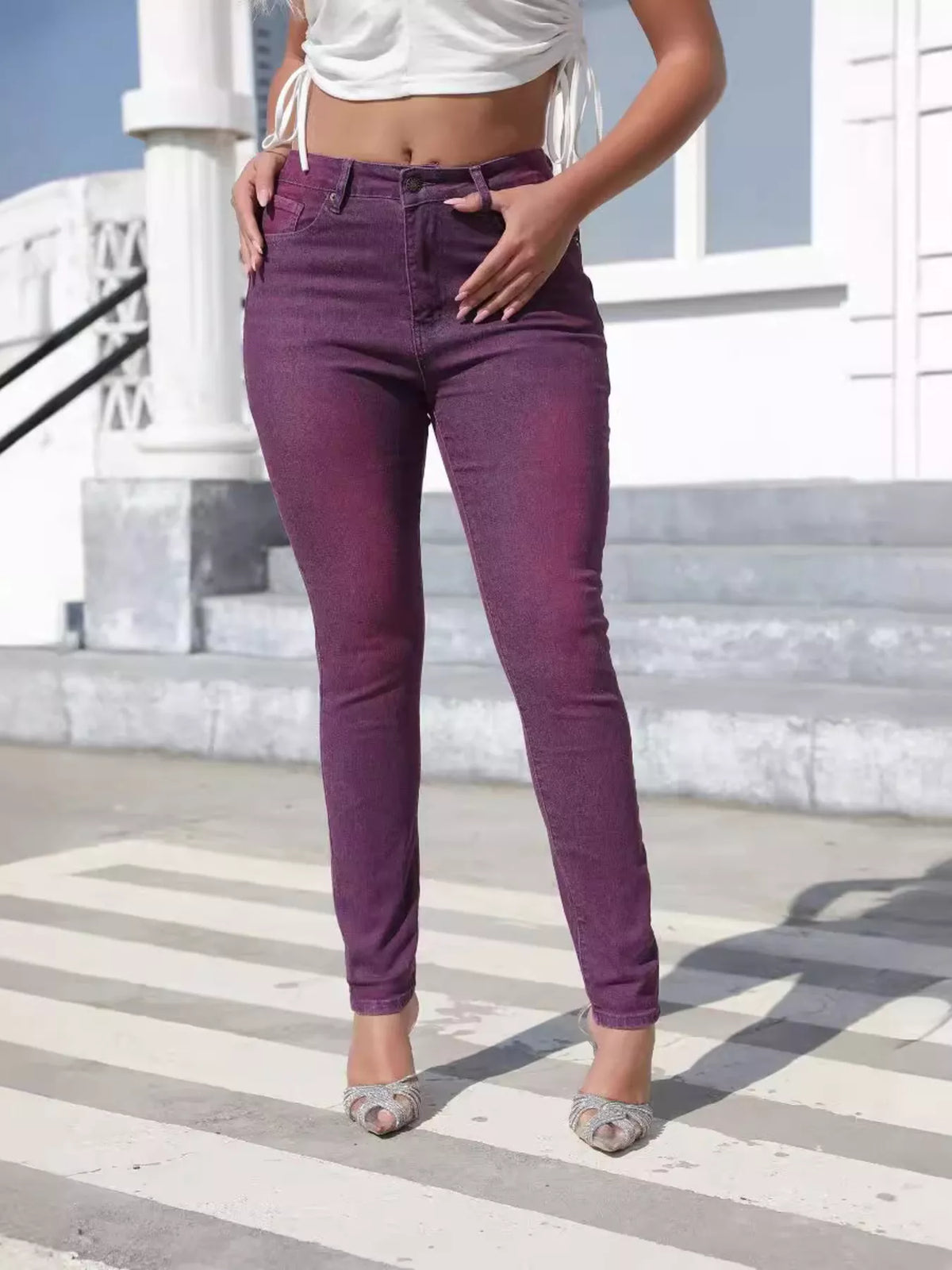 High-Waisted Slim-Fit Jeans - Lilixa.store