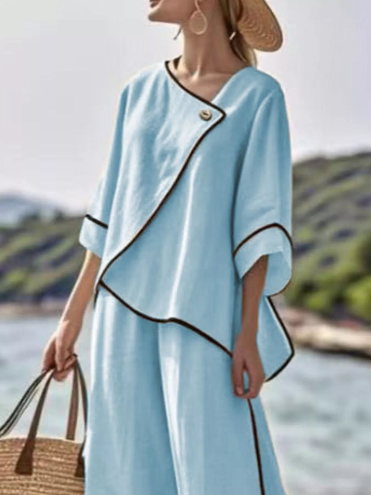 Full Size Contrast Trim Top and Wide Leg Pants Set Plus Size - Lilixa.store