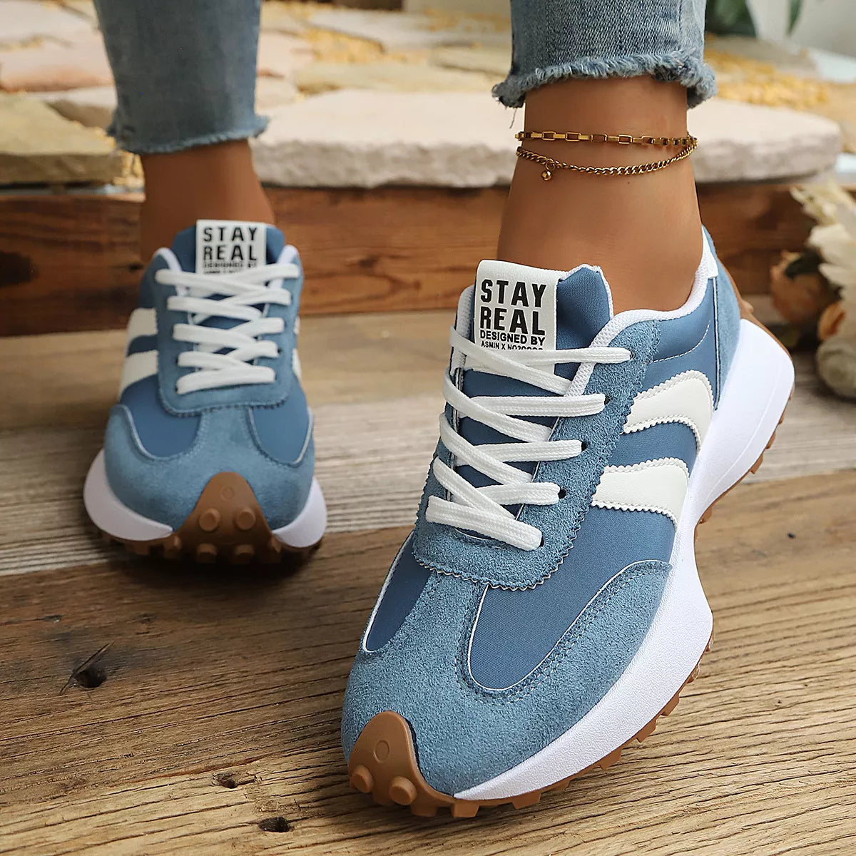 Round Toe Lace Up Sneakers