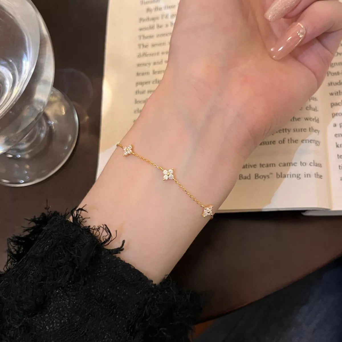 Clover Charm Bracelet - Lilixa.store