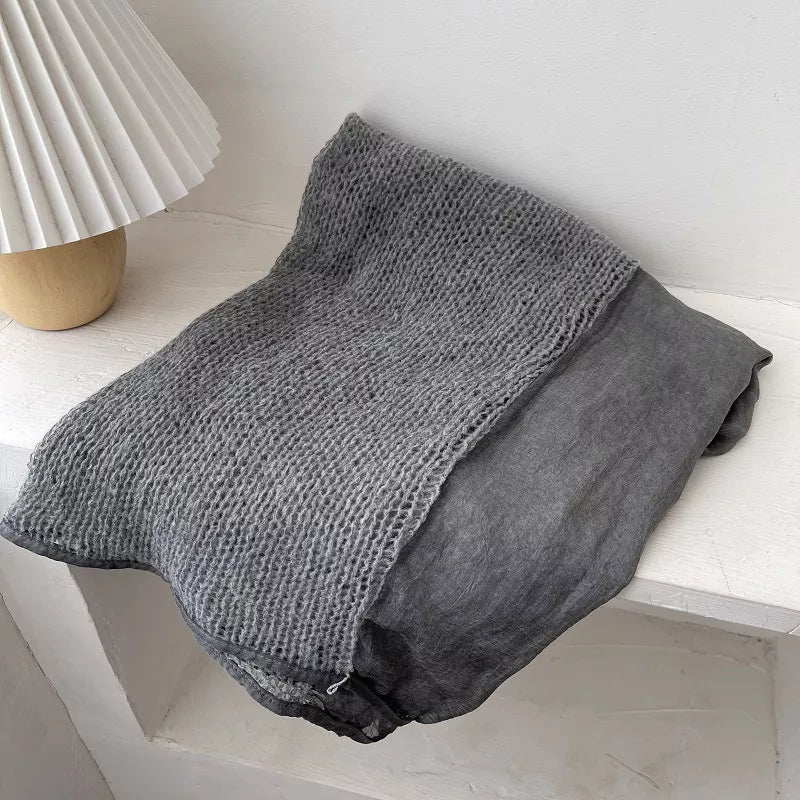 Lightweight Knitted Scarf with Dyed Edges - Lilixa.store