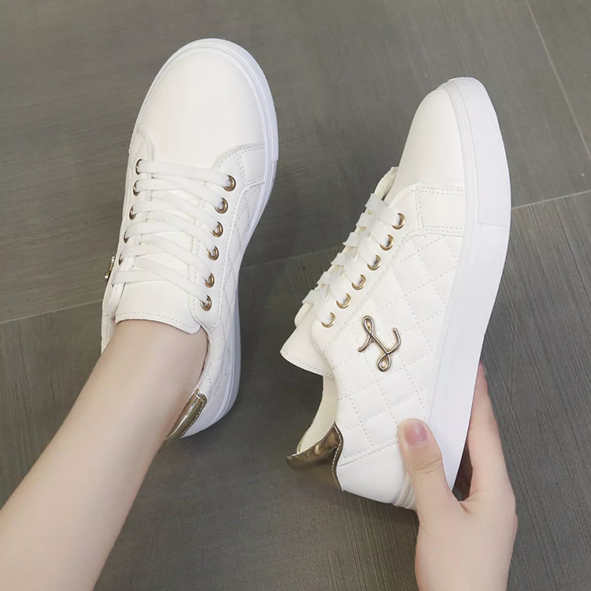 Round Toe Lace Up Sneakers - Lilixa.store