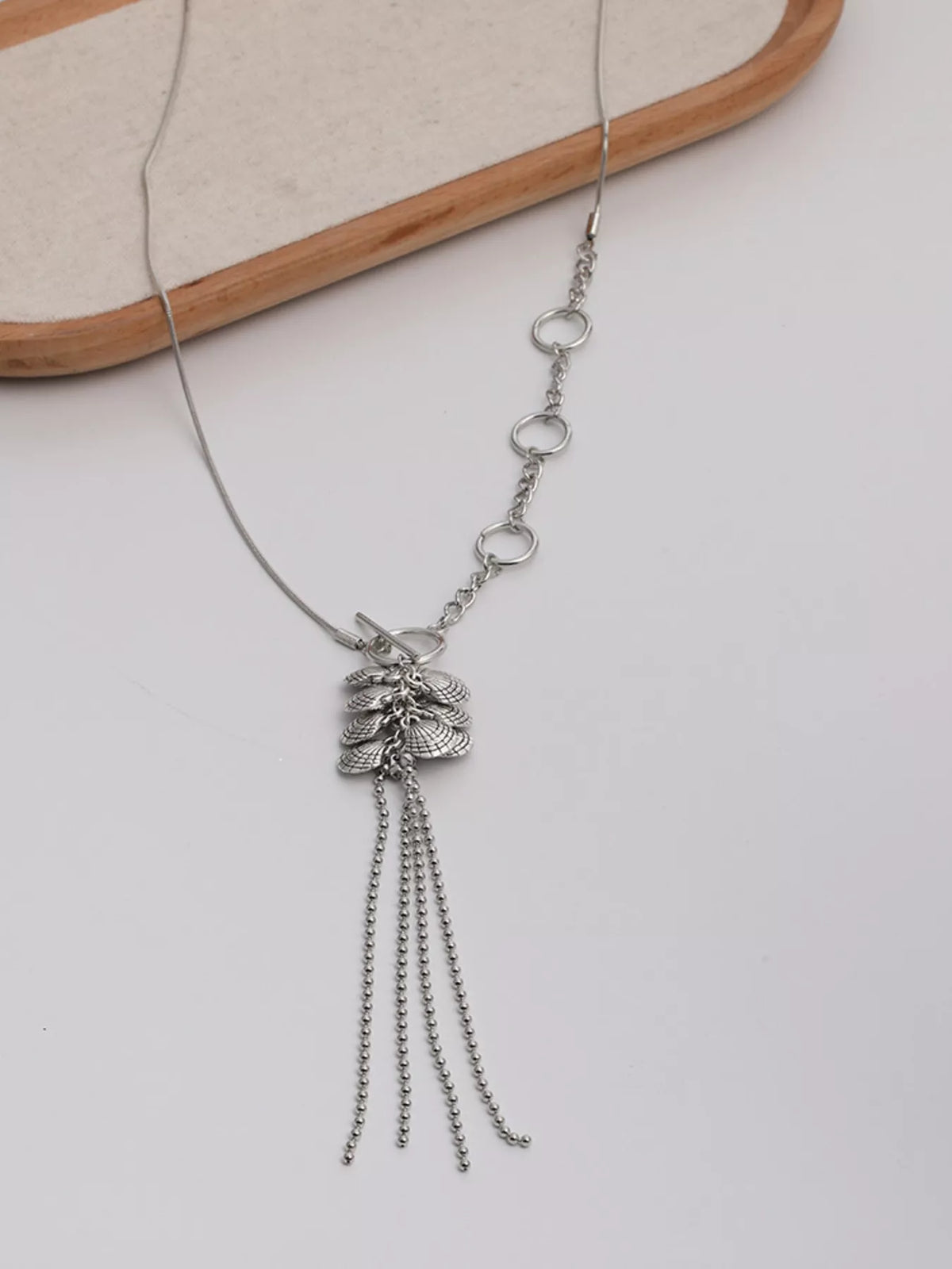 Elegant Leaf Tassel Pendant Necklace - Lilixa.store