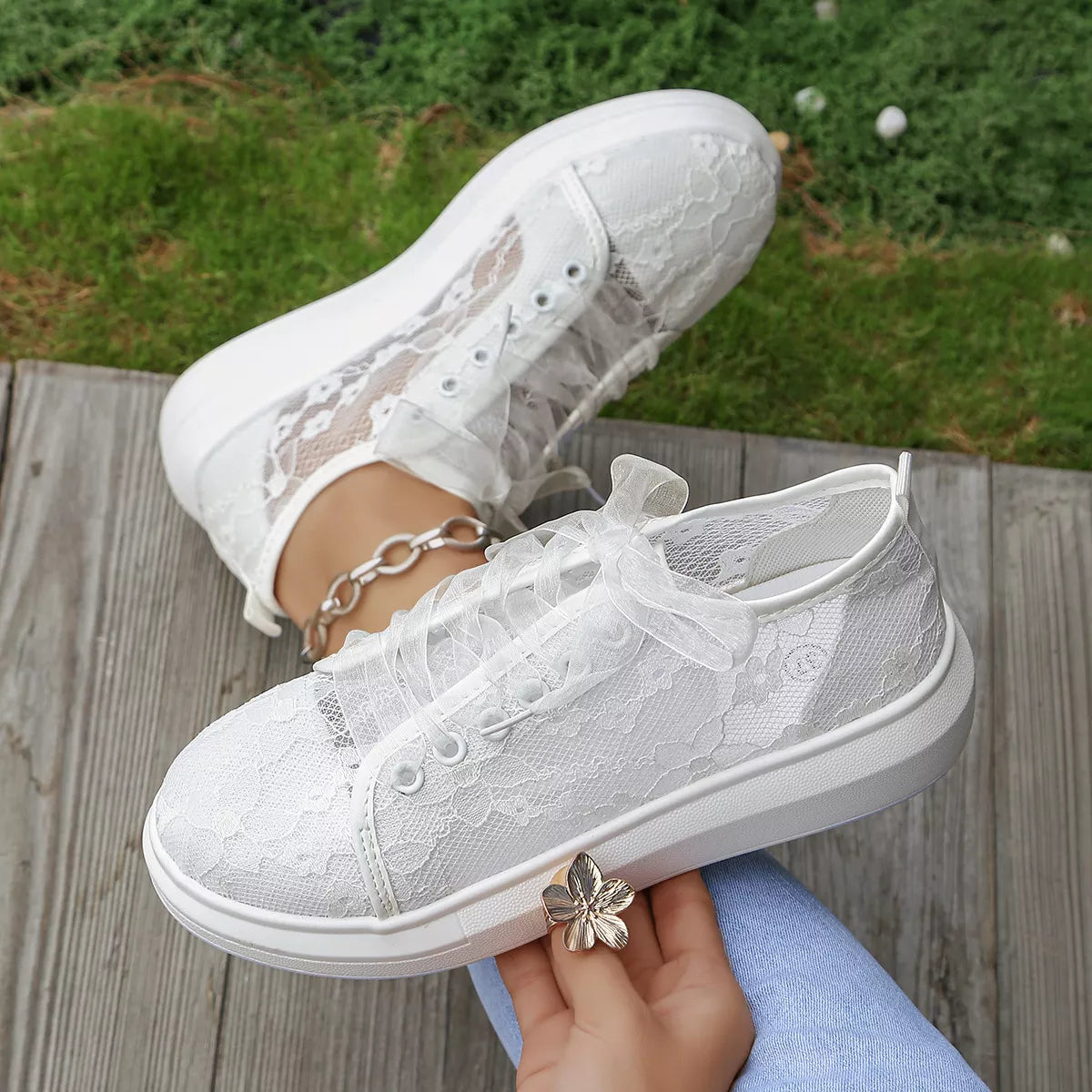Lace Round Toe Sneakers - Lilixa.store