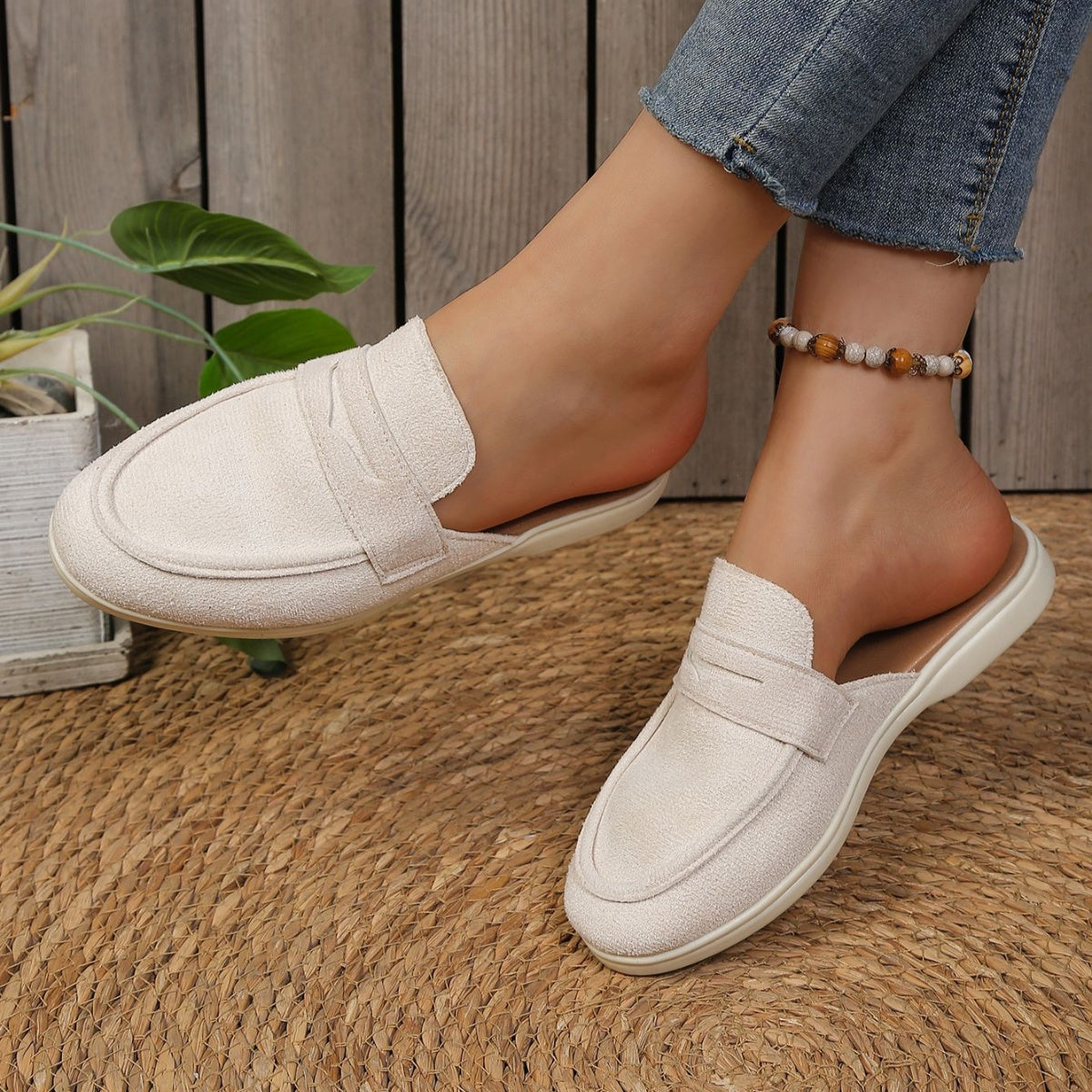 Round Toe Slip-Ons in Gray/white