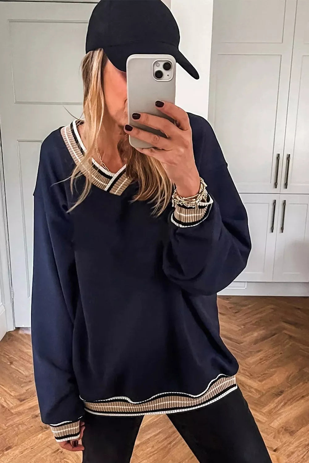Contrast Striped Trim V Neck Sweatshirt - Lilixa.store