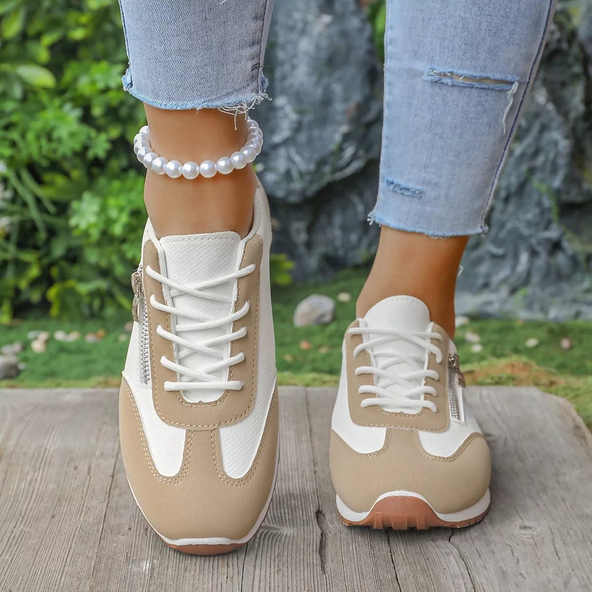 Round Toe Lace Up Sneakers - Lilixa.store