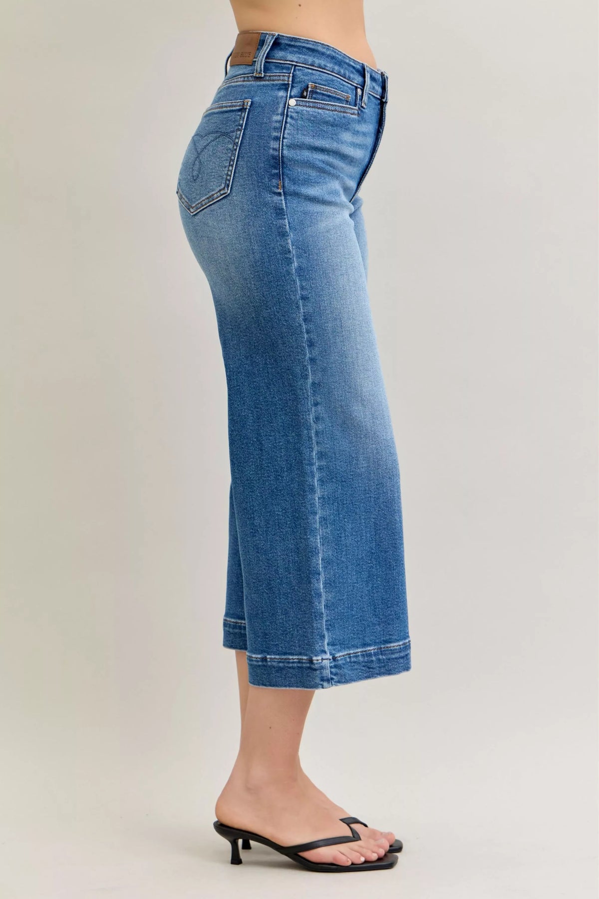 Judy Blue Mid Rise Crop Wide Leg Jeans - Lilixa.store