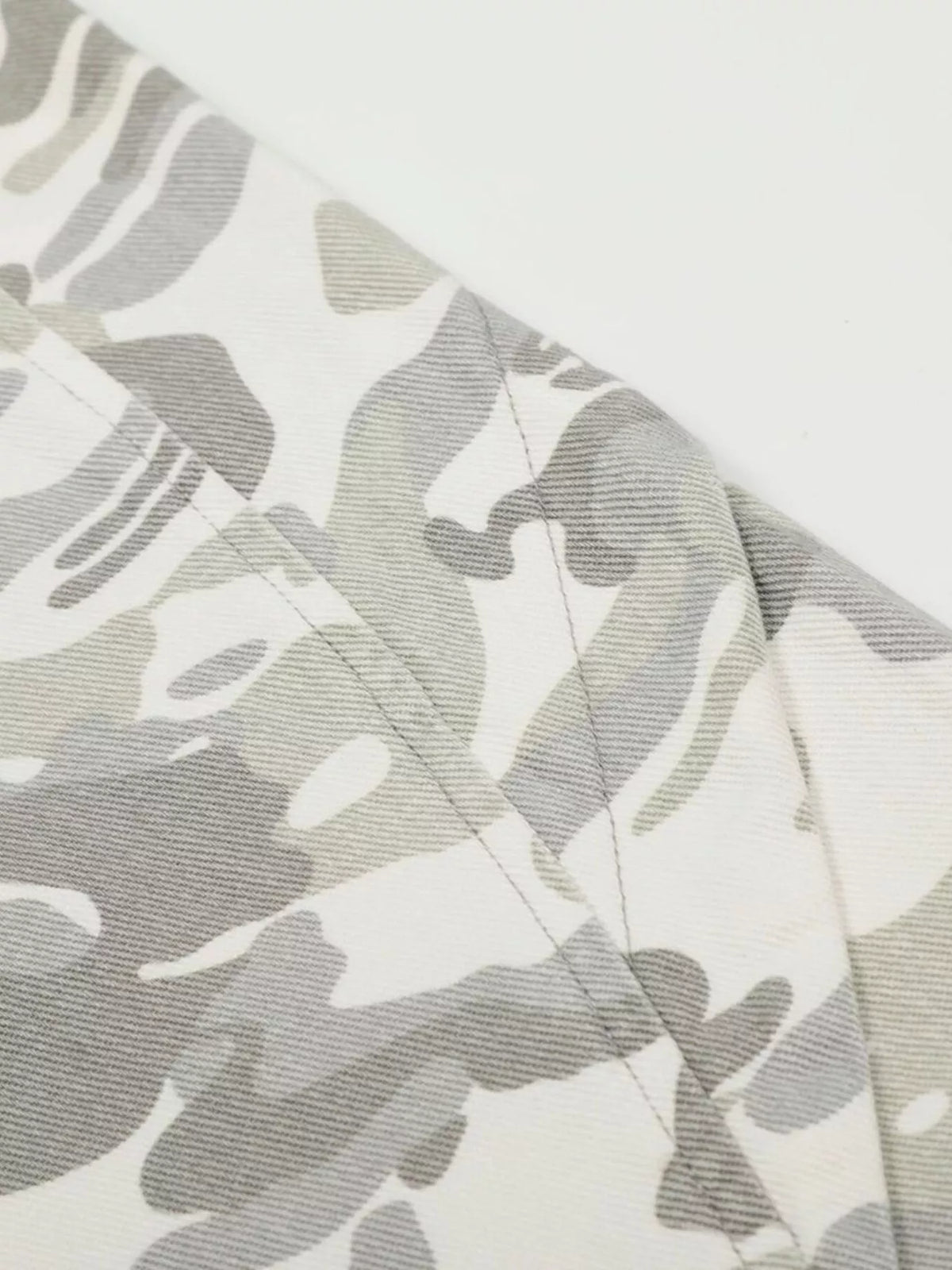 Men's Camouflage Wide-Leg Cargo Pants in Camouflage Color, view 7