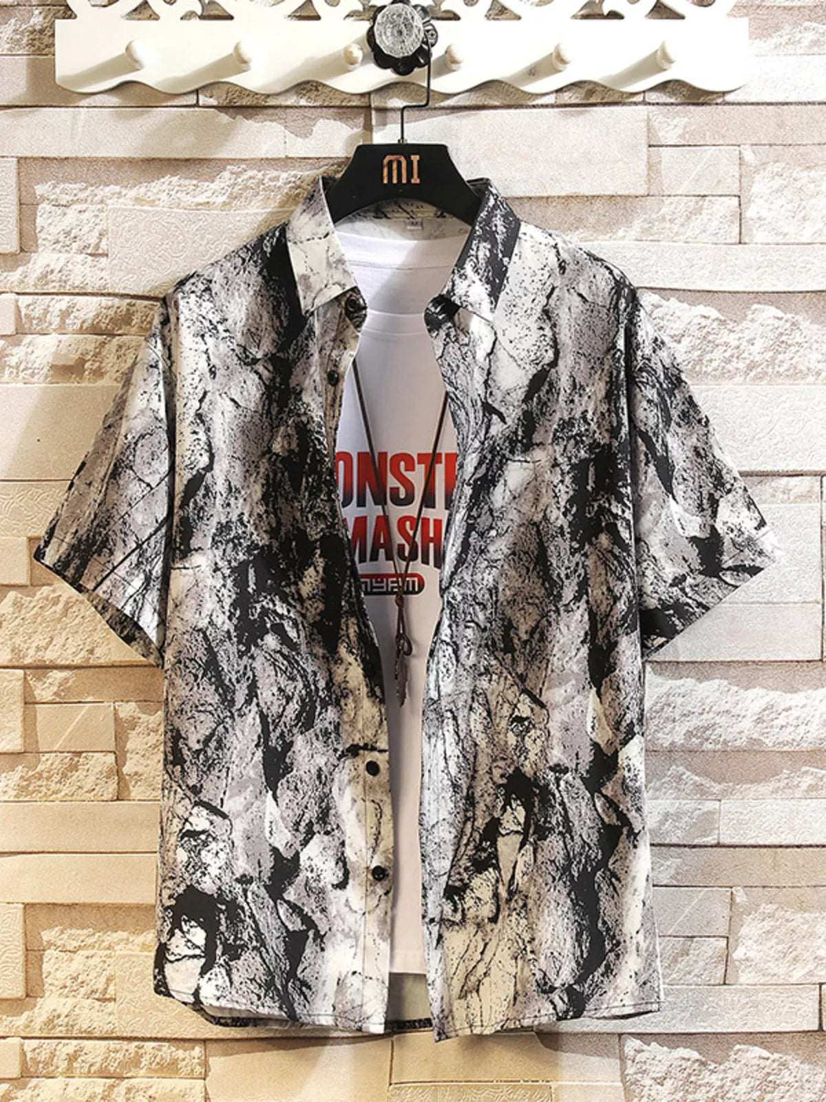 Men's Printed Button Up Shirt and Shorts Set, view 2